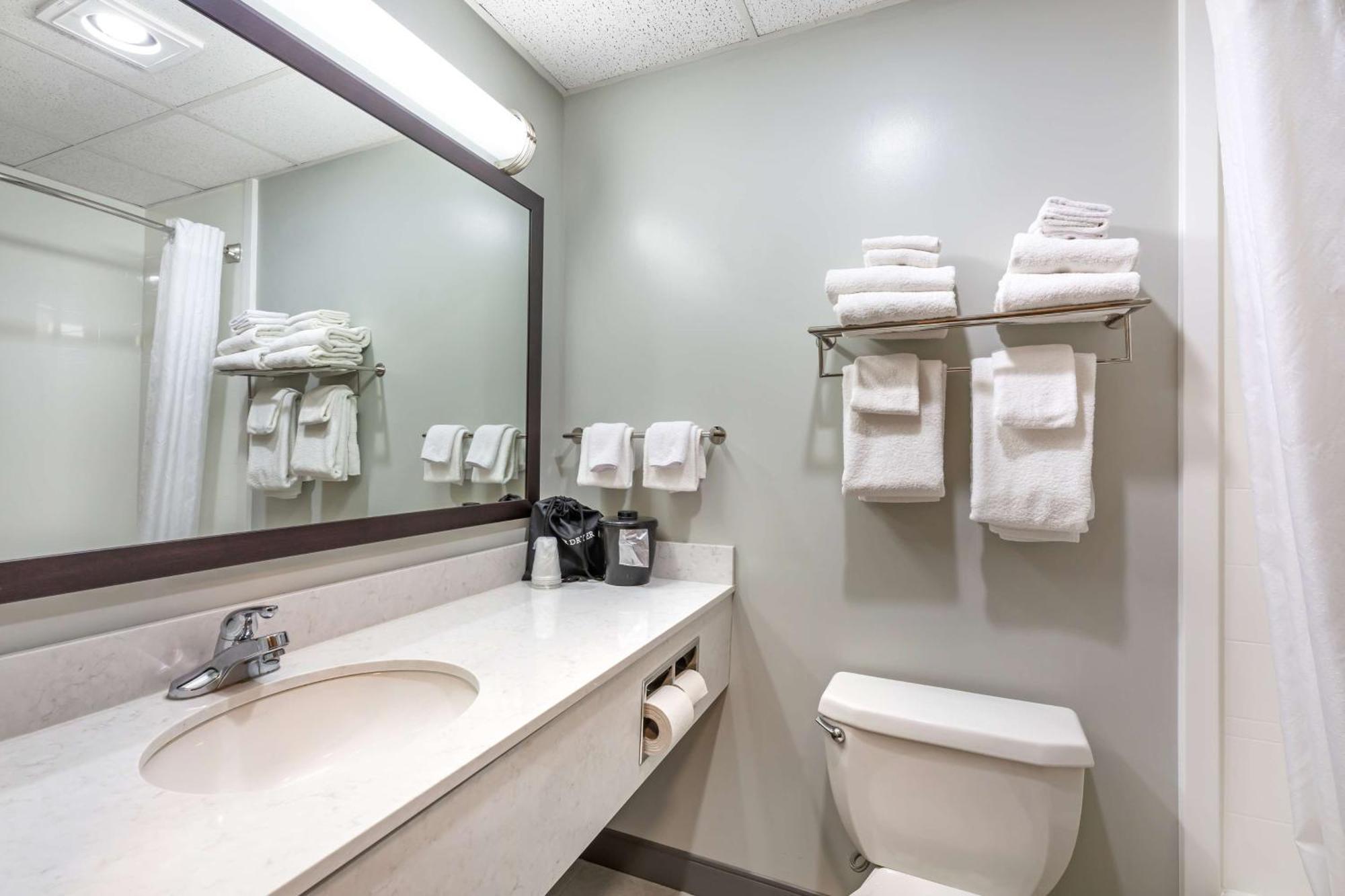 Best Western Port Clinton Exterior photo