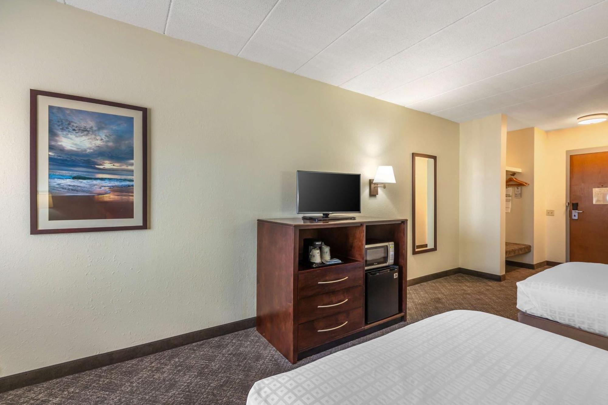 Best Western Port Clinton Exterior photo