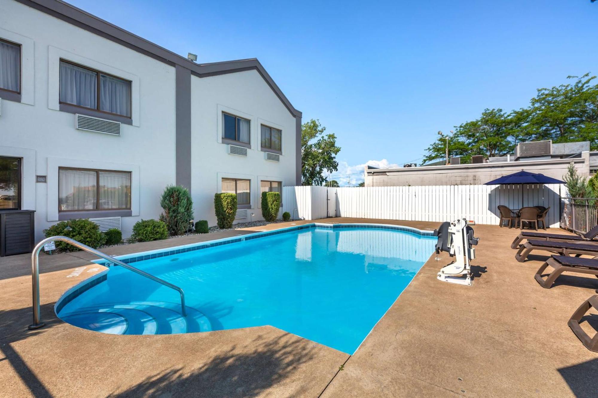 Best Western Port Clinton Exterior photo